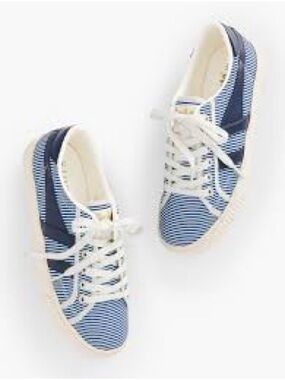 Gola Tennis MC (Mark Cox) Striped Canvas Sneakers in Navy and White size 8